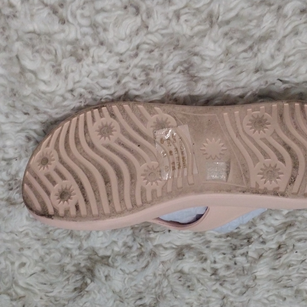 Sandals - Picture 4 of 4